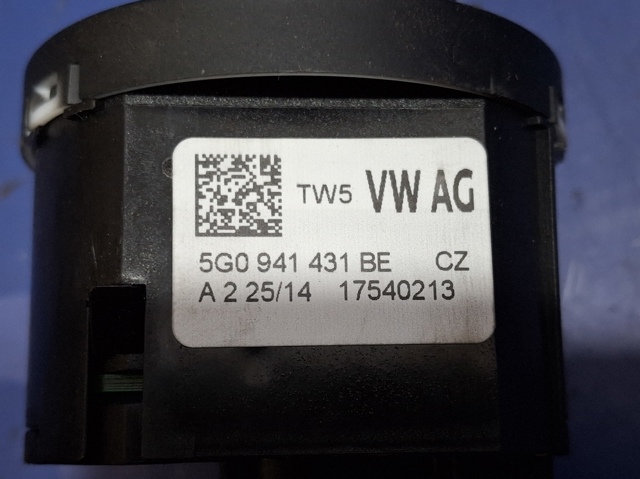 VAG 5G0941431BEWZU Переключатель света фар на "торпедо" в наличии Киев