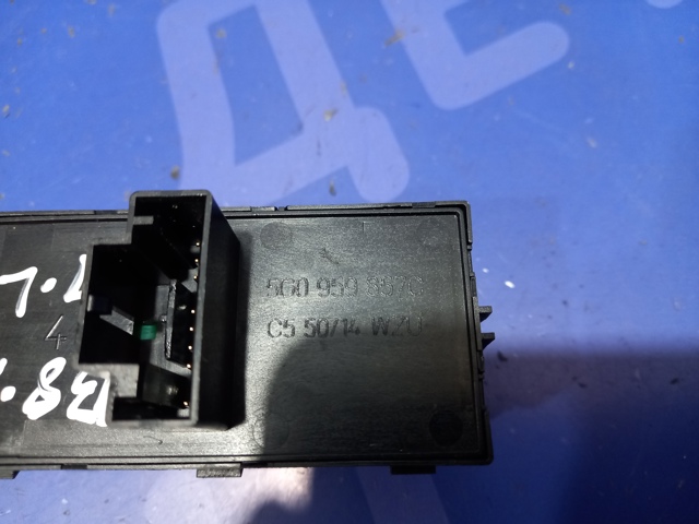 VAG 5G0959857C Кнопочный блок управления стеклоподъемником передний левый в наличии Черновцы