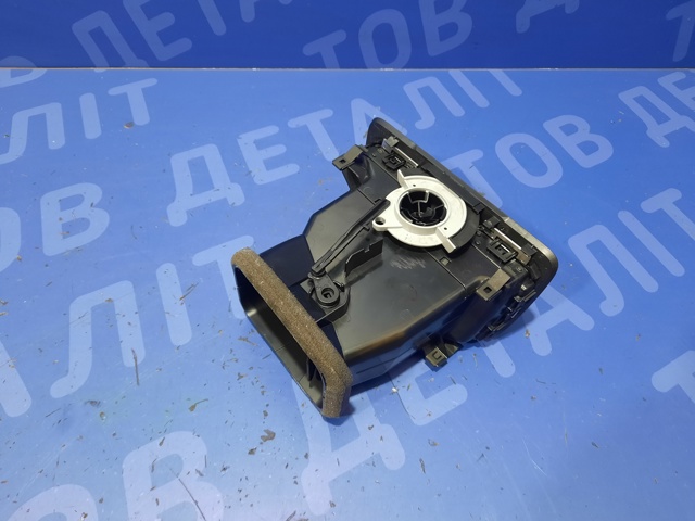 VAG 5G1819704SZNX Решетка вентиляции салона на "торпедо" правая в наличии Житомир