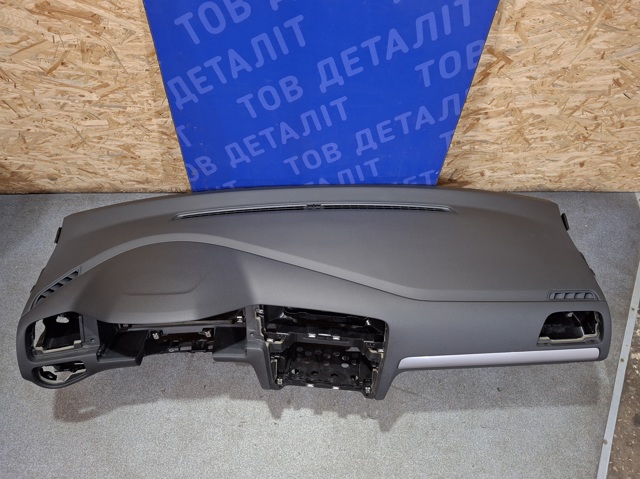 5G1857003LHR6 VAG Панель салона передняя "торпедо" купить в Львов