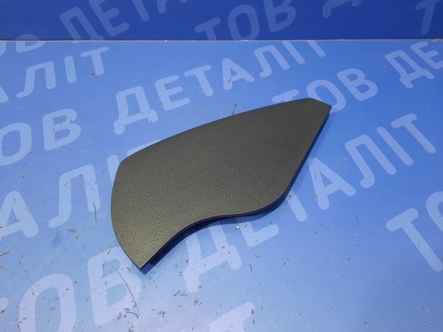 5G1858217A82V Крышка боковая панели "торпедо", левая купить Николаев