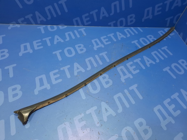 5G4837652B VAG Уплотнитель двери передней правой (на двери) купить в Ровно