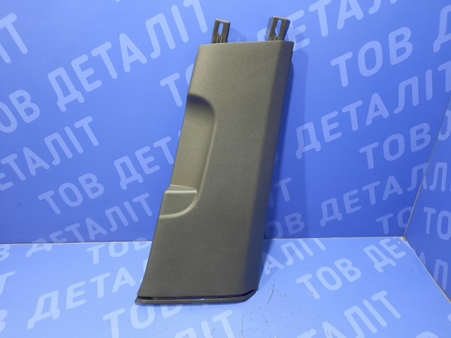5G4867292D82V VAG Обшивка стойки кузова внутренняя средняя нижняя правая купить в Кривой Рог