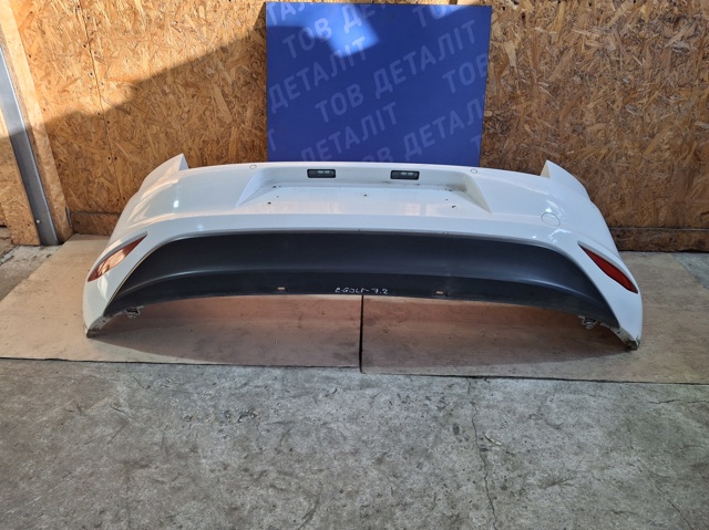 VAG 5G6807417AP Задний бампер в наличии Полтава