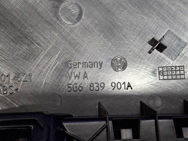 5G6839901B041 VAG Накладка двери задней левой вертикальная купить в Полтава