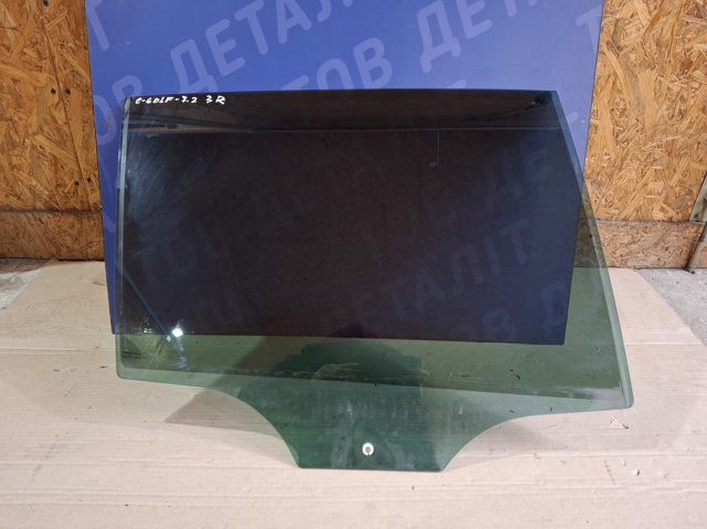 Стекло заднее правое 5G6845026A VAG
