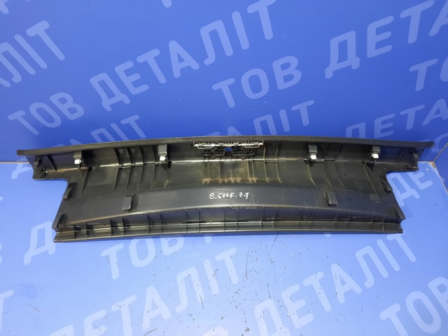 5G6863459K82V Облицовка задней панели багажника купить Винница