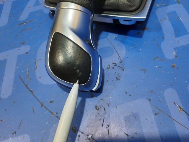 VAG 5GE713203CUMF Ручка КПП в наличии Харьков
