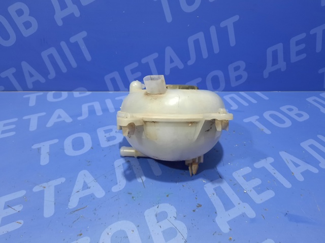 VAG 5Q0121407AA Бачок системы охлаждения в наличии Украина