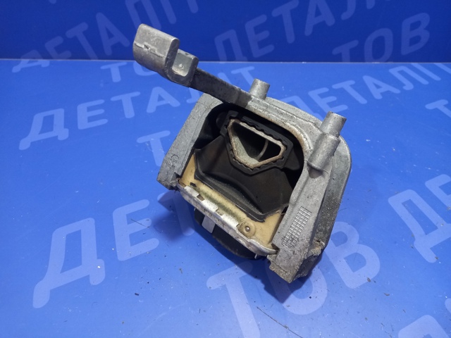 5Q0199262BJ VAG Подушка трансмиссии (опора коробки передач) левая купить в Чернигов