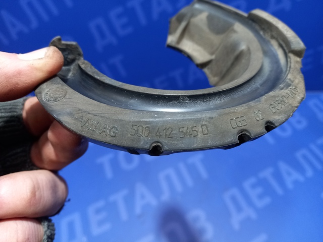 VAG 5Q0412545D Проставка передней нижней пружины в наличии Украина