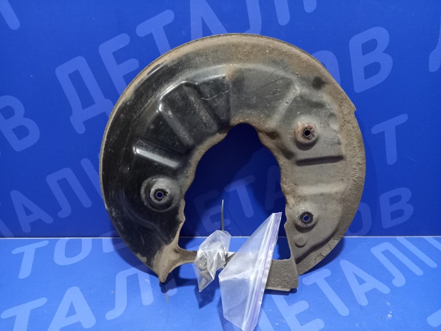 Защита тормозного диска заднего, правая 5Q0615612Q VAG