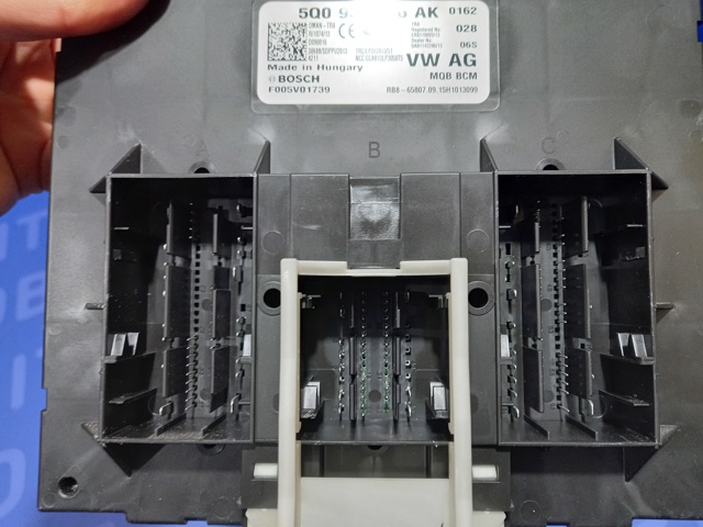 5Q0937086AK VAG Блок комфорта купить в Харьков