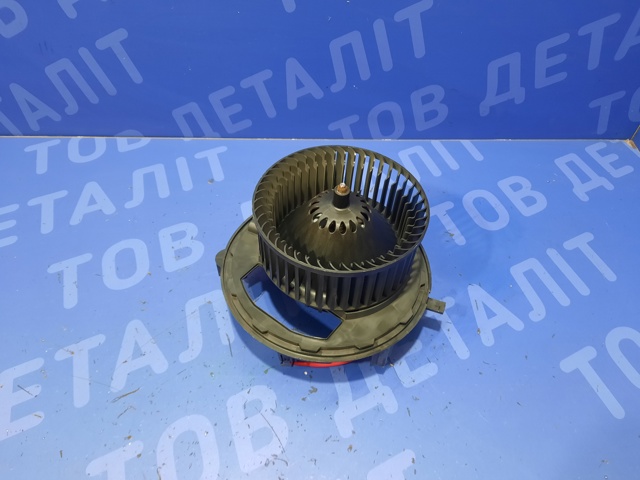 Моторчик печки 5Q1819021E VAG