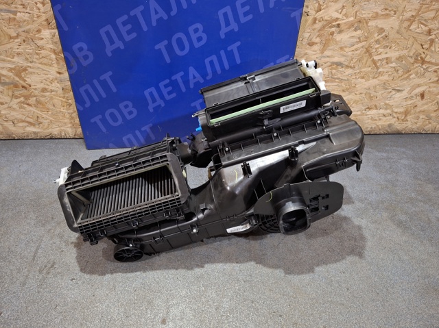 5Q1820007B VAG Корпус печки в сборе купить в Чернигов