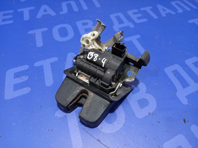 Замок пятой двери 5TA827505D VAG