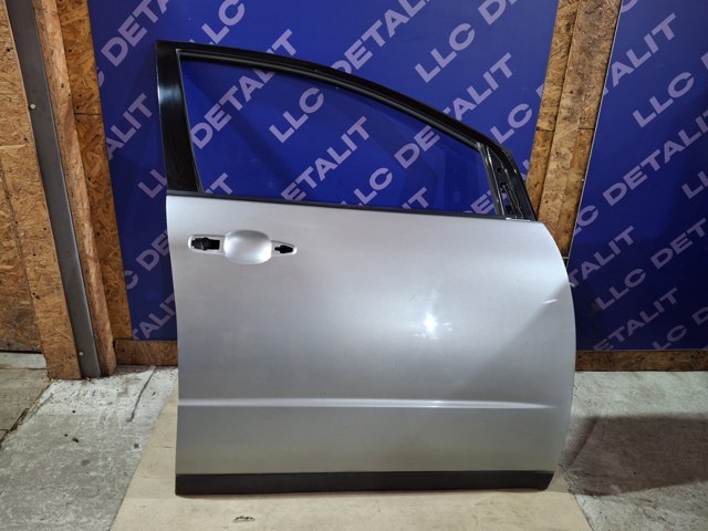 Пассажирская передняя дверь 60009XA00B9W SUBARU