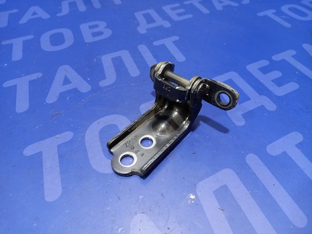 Петля задней двери, правой 60479FG022 SUBARU