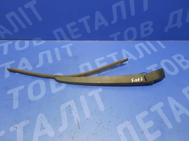 Поводок дворника заднего стекла 61627206357 BMW