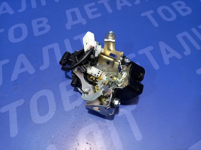 Замок и ручка двери задка 63032AN10A SUBARU
