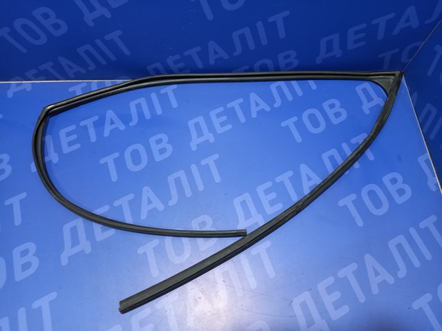 SUBARU 63527AL01B в наличии Ровно