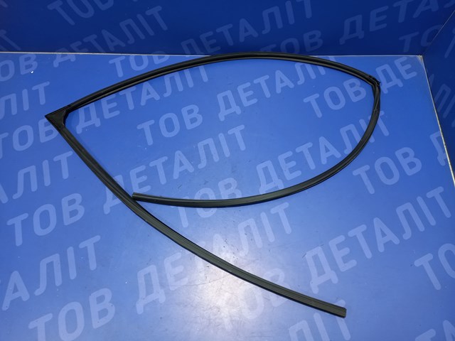 SUBARU 63527AN01A в наличии Львов