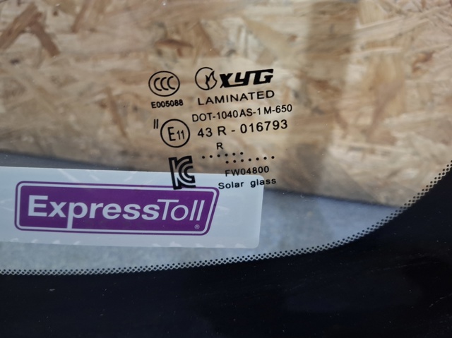 Переднее стекло 65009SG370 SUBARU