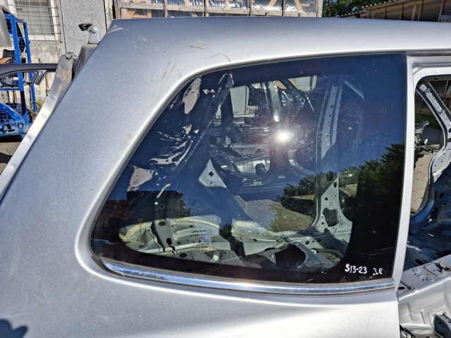 Стекло багажного отсека, правое 65209SG062 SUBARU