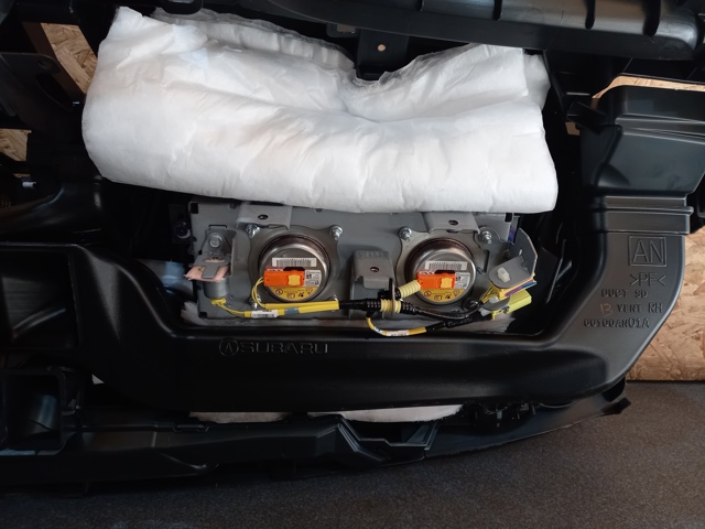 SUBARU 66040AN00A Торпедо в наличии Днепр
