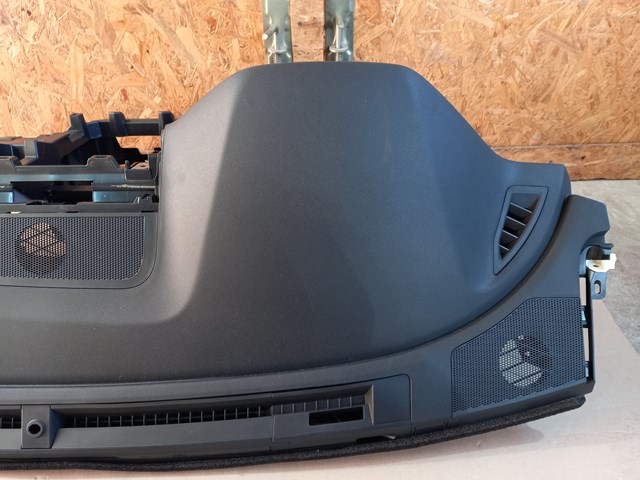 SUBARU 66040AN00A Торпедо в наличии Каменское