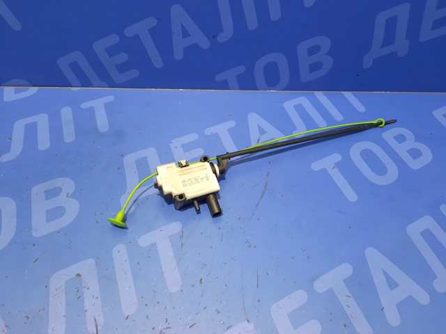 67116985882 BMW Замок открывания лючка бензобака купить в Ровно