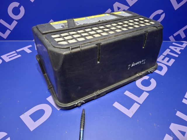 Крышка АКБ 7L0864643B VAG