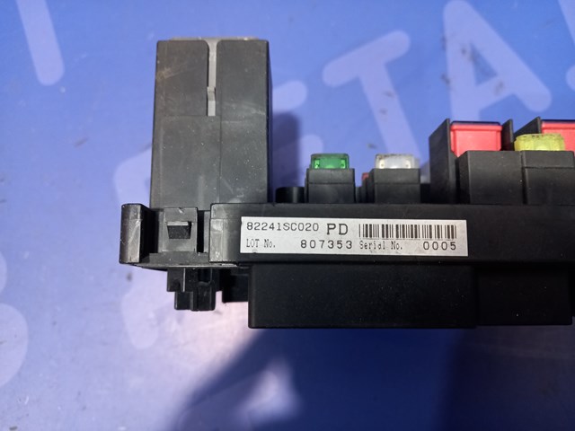 Блок предохранителей и реле 82241SC020 SUBARU