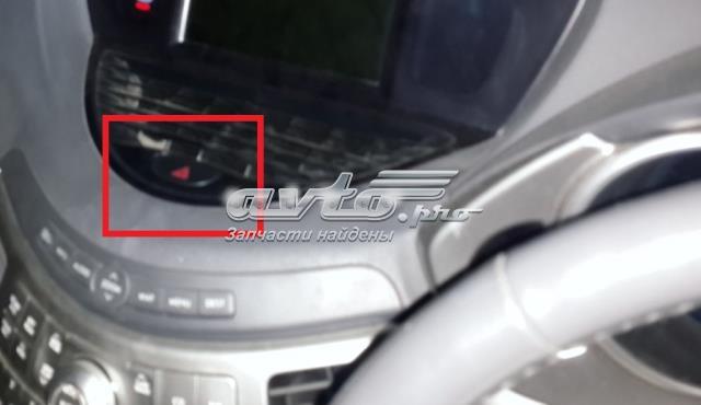 Кнопка включения аварийной сигнализации 83037XA00A SUBARU
