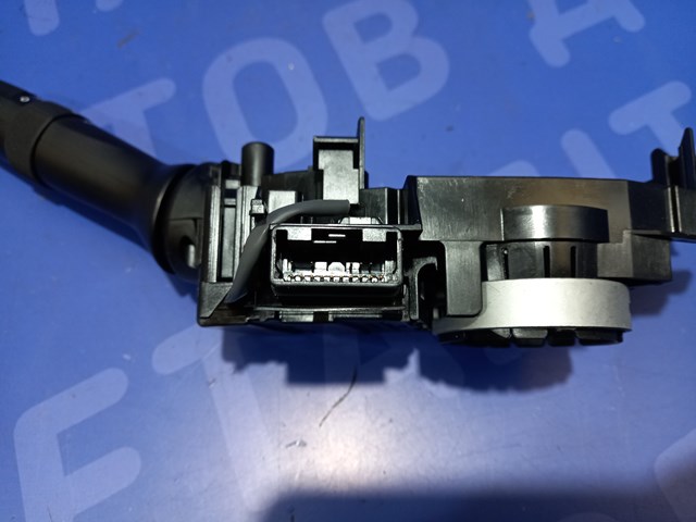 Левый подрулевой переключатель 83115AL07A SUBARU