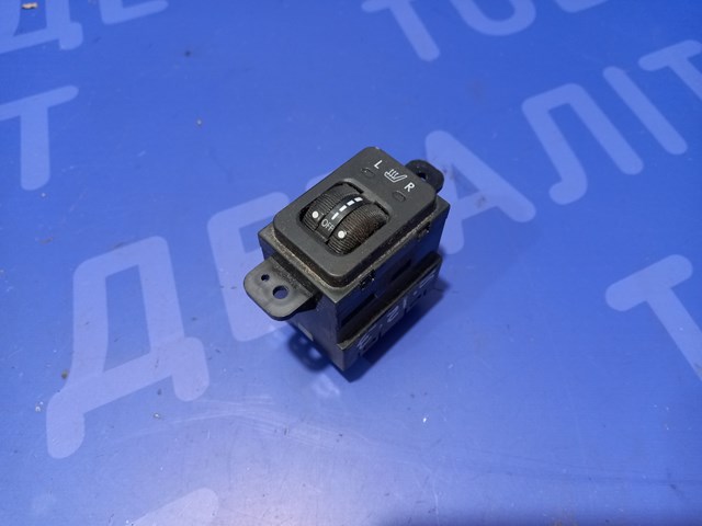 SUBARU 83245AG080 Кнопка включения обогрева сиденья в наличии Павлоград