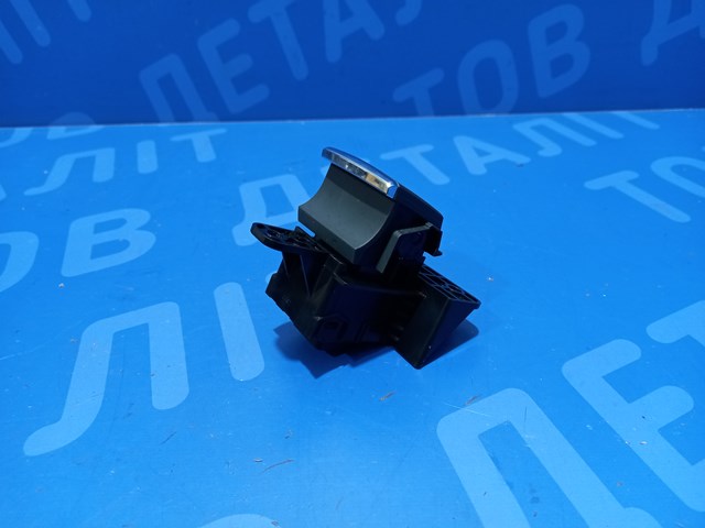 SUBARU 83321XC00A в наличии Ирпень