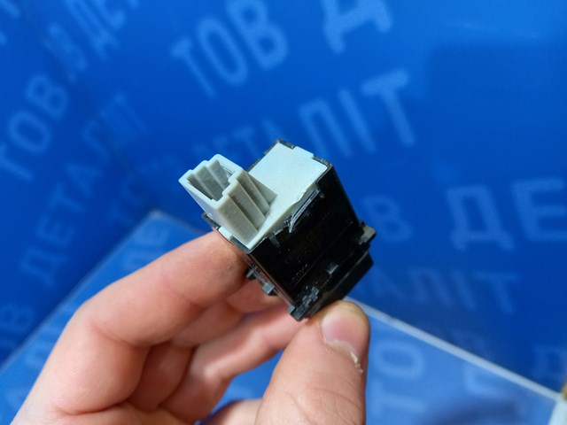 83385XC01A SUBARU купить в Черкассы