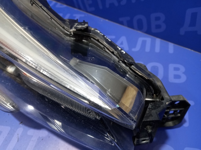 SUBARU 84002AL10A Фара правая в наличии Днепр