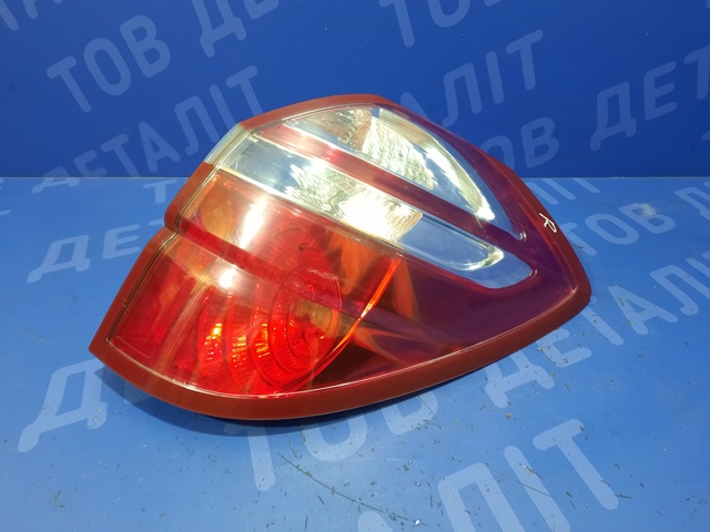Правый стоп 84201AG222 SUBARU