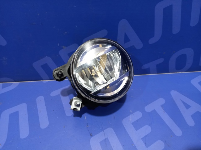 Противотуманка правая 84501VA000 SUBARU