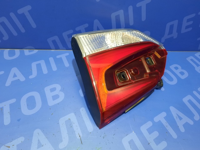 SUBARU 84912SJ080 Фонарь задний правый внутренний в наличии Полтава