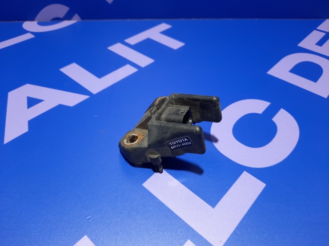 Датчик Айрбег передний 8917345050 TOYOTA
