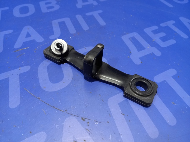 Фиксатор замка крышки багажника 8V0827507E VAG