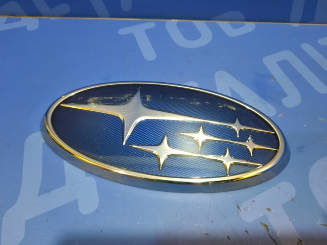Эмблема решетки радиатора 93013XC000 SUBARU