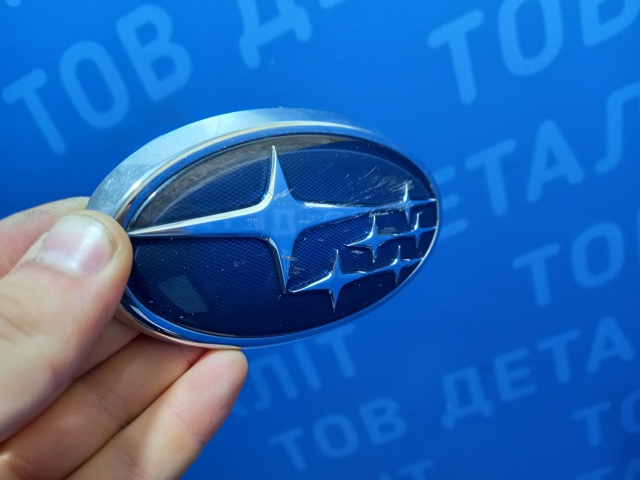 93033AL040 SUBARU Эмблема крышки багажника (фирменный значок) купить в Житомир