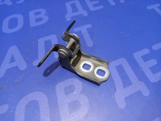 Петля передней двери, левой 95441338 GM