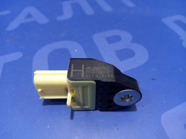 Датчик AIRBAG передний 98237SG000 SUBARU