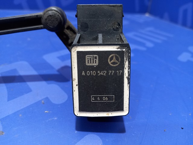 A0105427717 Задний датчик положения кузова купить Житомир