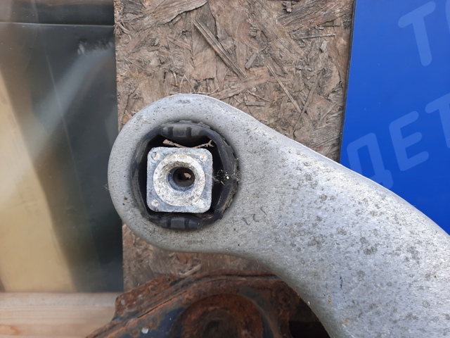 Балка задней подвески поперечная A2113507508 MERCEDES